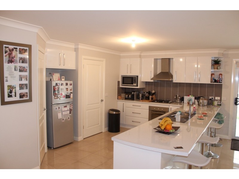 7 Cox Lane, Bathurst NSW 2795