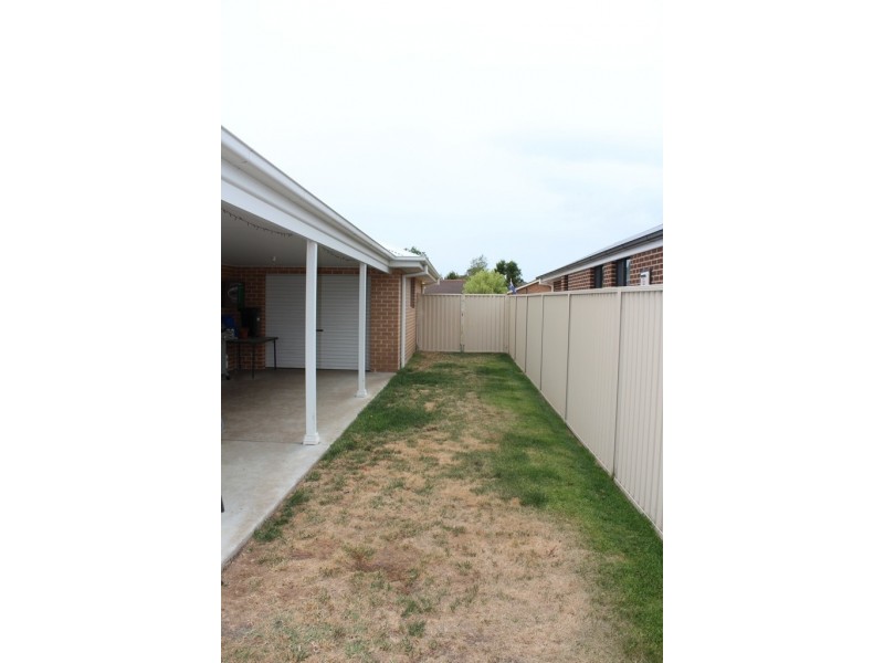 7 Cox Lane, Bathurst NSW 2795