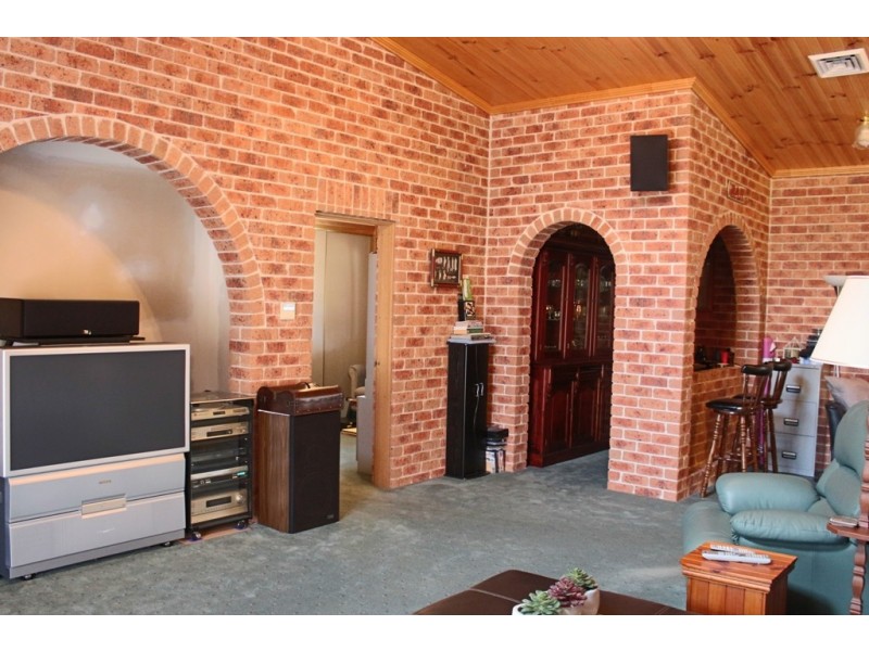 145 Mersing Road, Glanmire NSW 2795