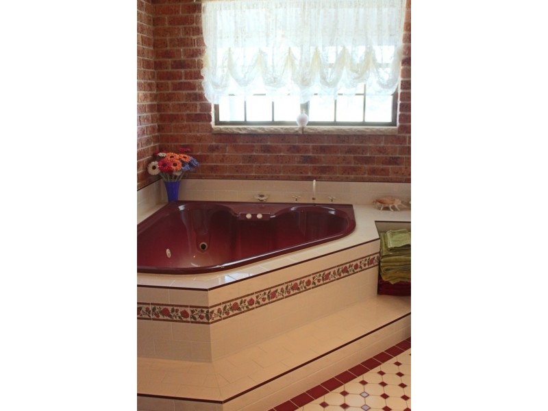 145 Mersing Road, Glanmire NSW 2795