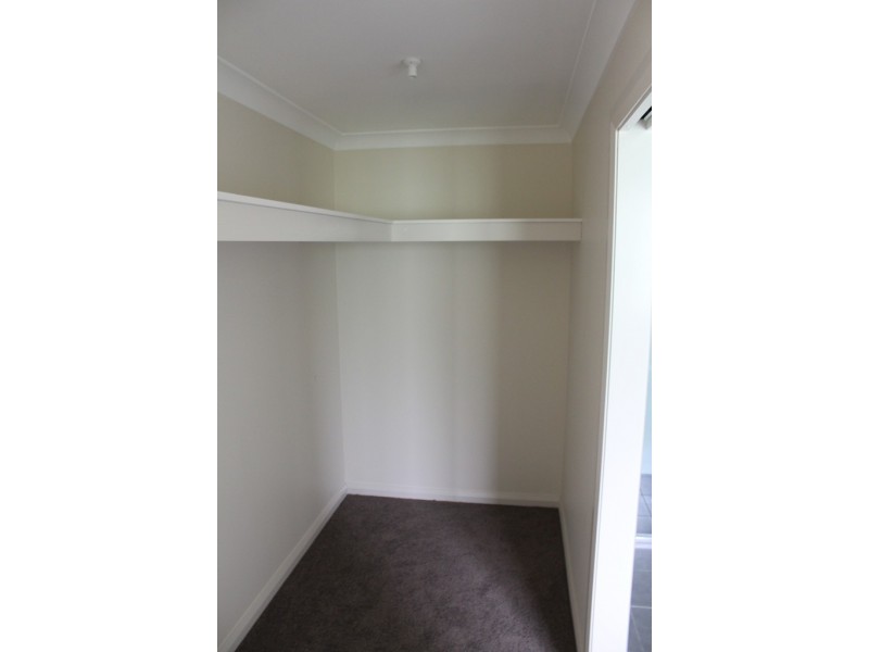 4 Blaxland Drive, Bathurst NSW 2795