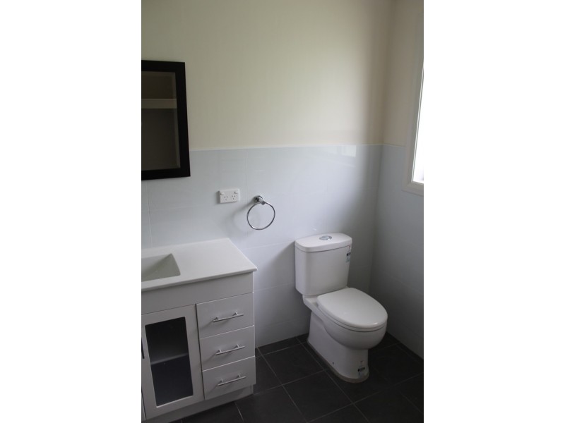 4 Blaxland Drive, Bathurst NSW 2795