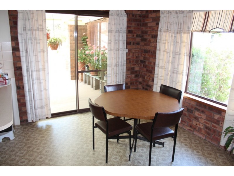 70 Tandora Street, Bathurst NSW 2795