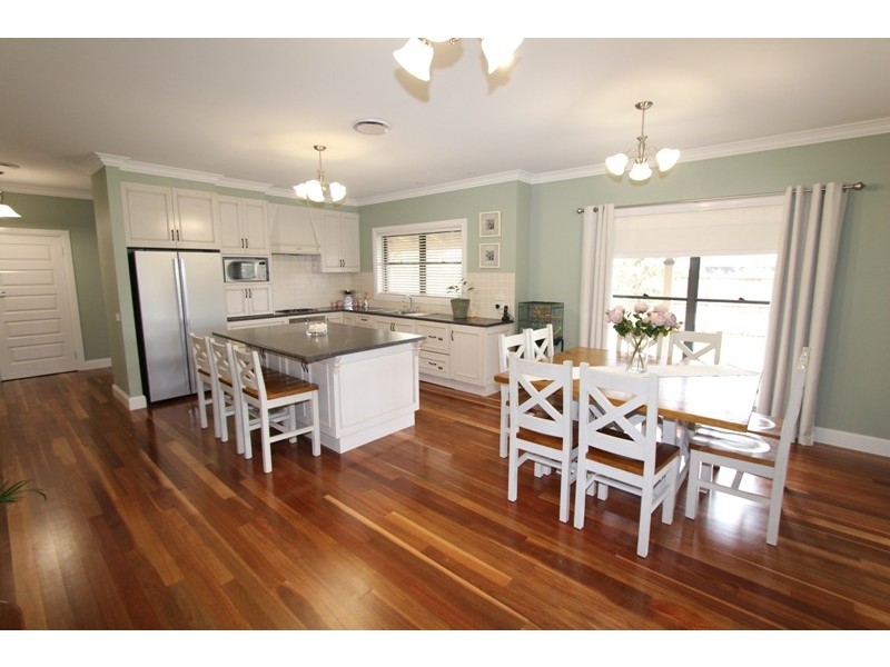 24a Sydney Road, Kelso NSW 2795