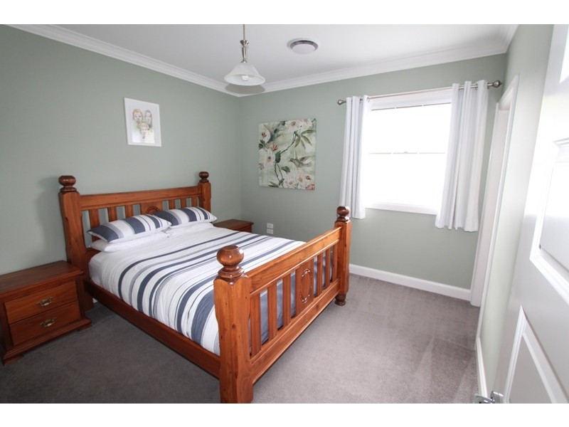 24a Sydney Road, Kelso NSW 2795