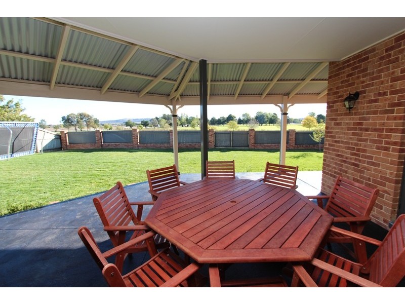 24a Sydney Road, Kelso NSW 2795