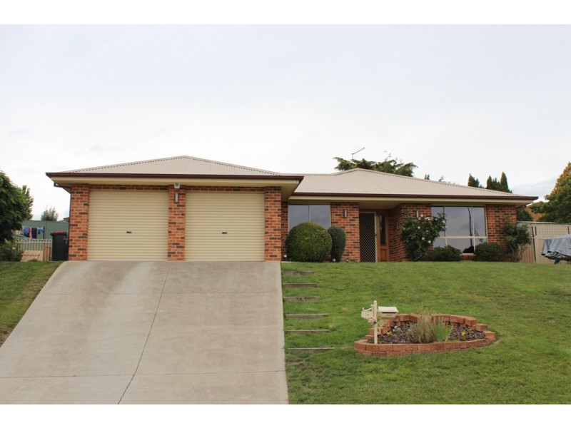 3 Blackman Court, Bathurst NSW 2795