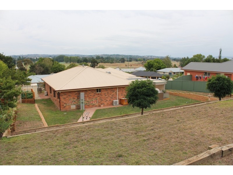 3 Blackman Court, Bathurst NSW 2795