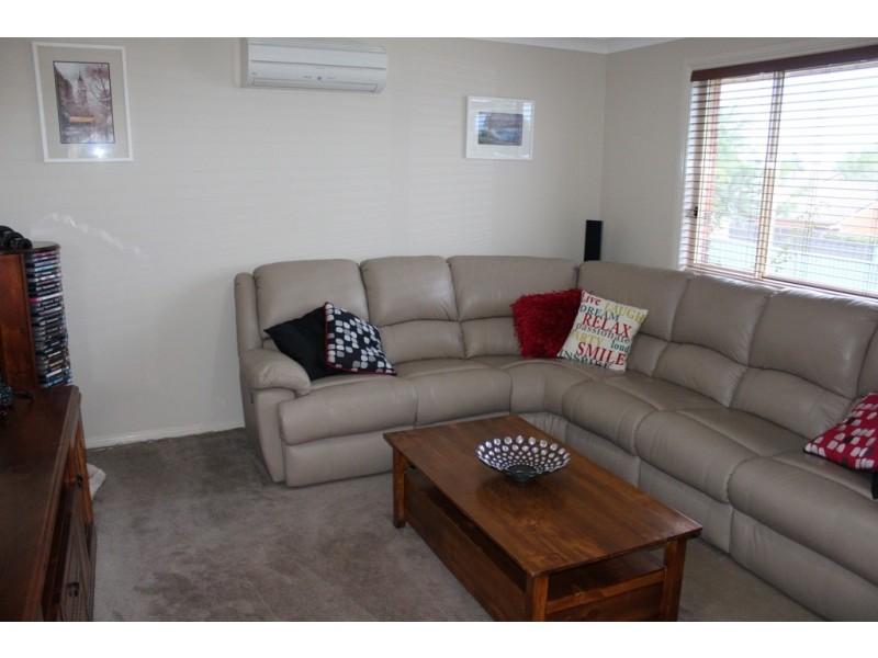 3 Blackman Court, Bathurst NSW 2795