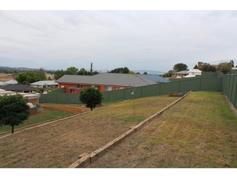 3 Blackman Court, Bathurst NSW 2795