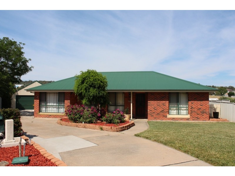 16 Weal Place, Windradyne NSW 2795