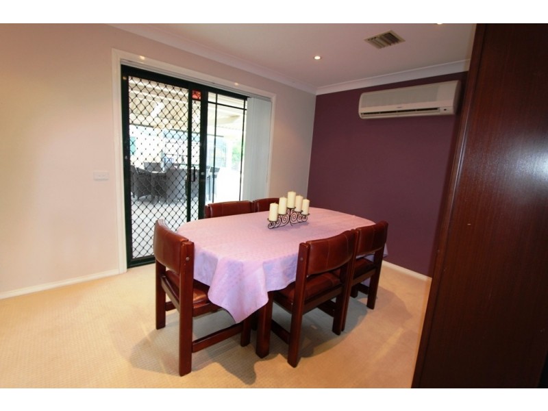 16 Weal Place, Windradyne NSW 2795