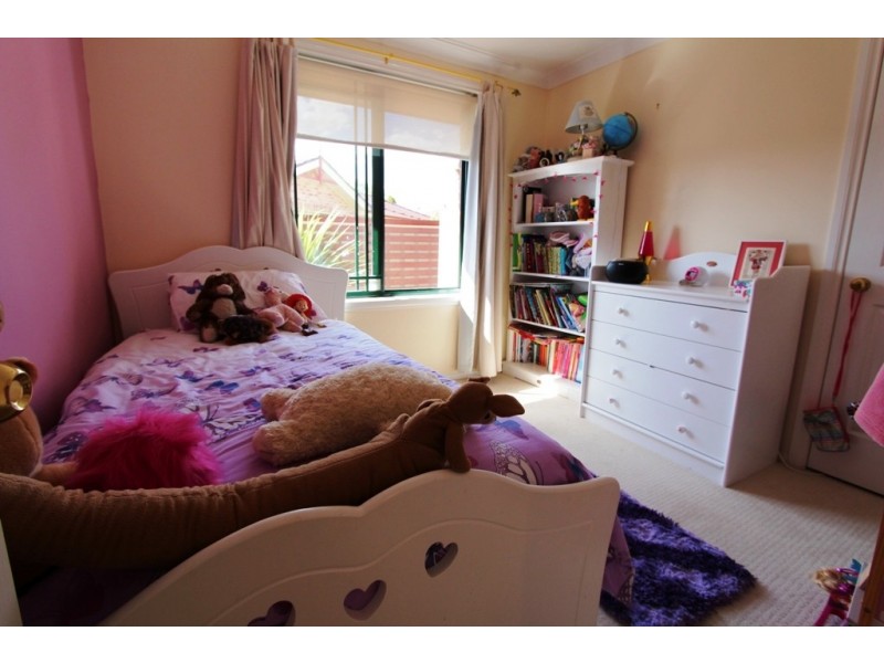 16 Weal Place, Windradyne NSW 2795