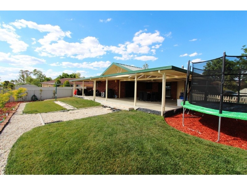 16 Weal Place, Windradyne NSW 2795