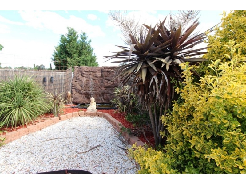 16 Weal Place, Windradyne NSW 2795