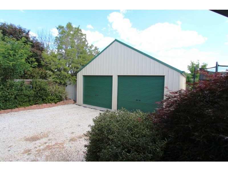 16 Weal Place, Windradyne NSW 2795