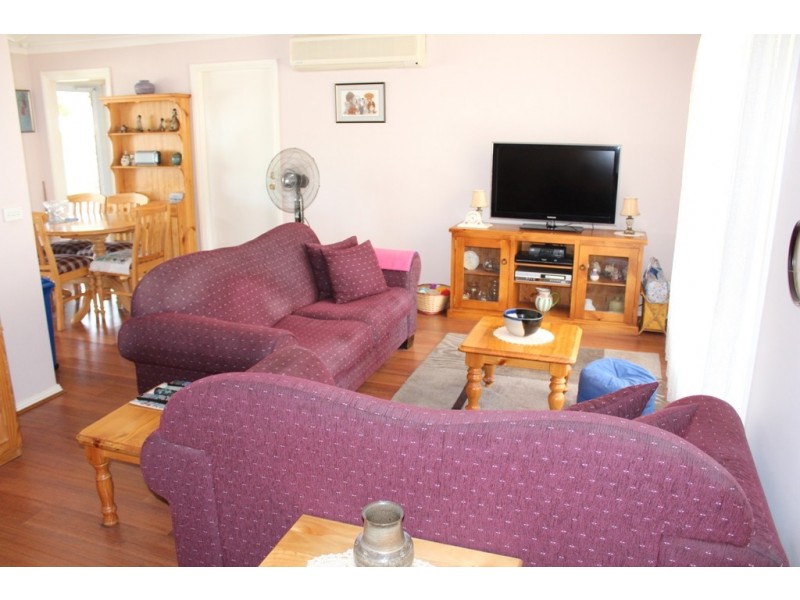 16 Spofforth Place, Bathurst NSW 2795