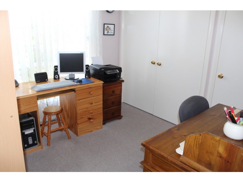 16 Spofforth Place, Bathurst NSW 2795