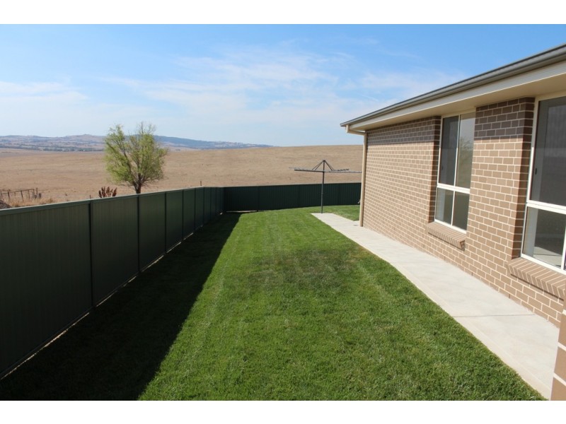 55 Swanbrooke Street, Bathurst NSW 2795