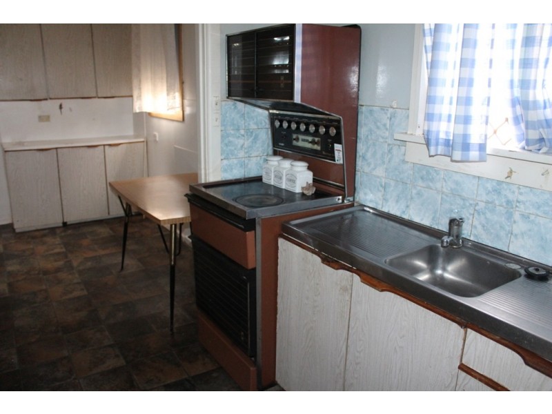 271 Rocket Street, Bathurst NSW 2795