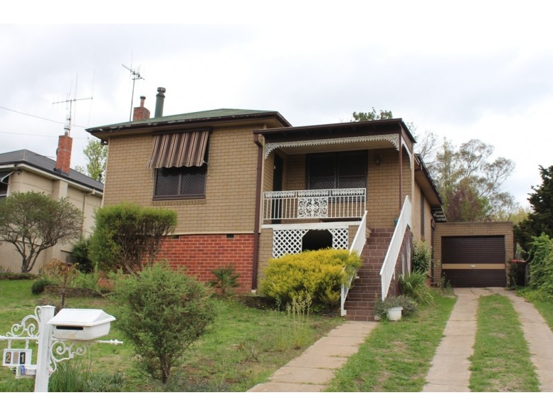 271 Rocket Street, Bathurst NSW 2795