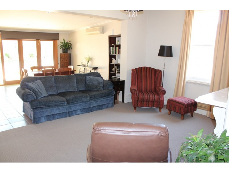 74 Lambert Street, Bathurst NSW 2795