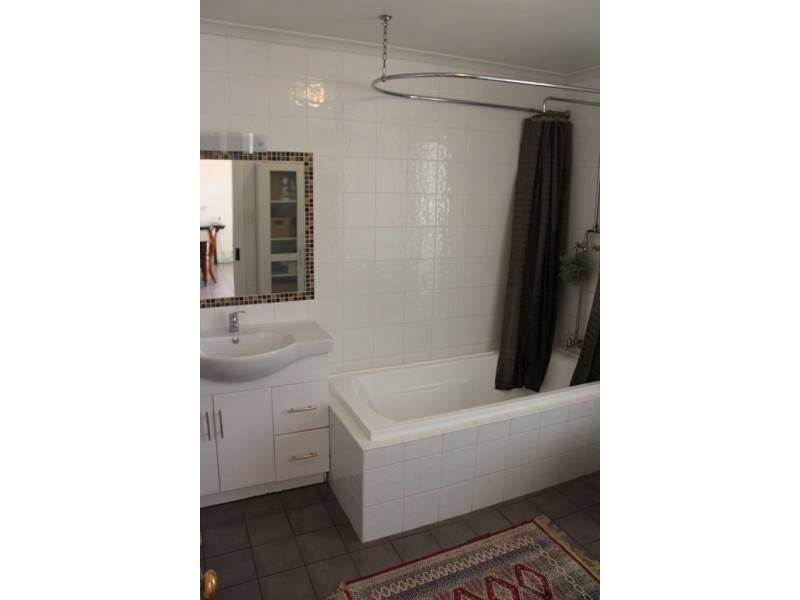 74 Lambert Street, Bathurst NSW 2795