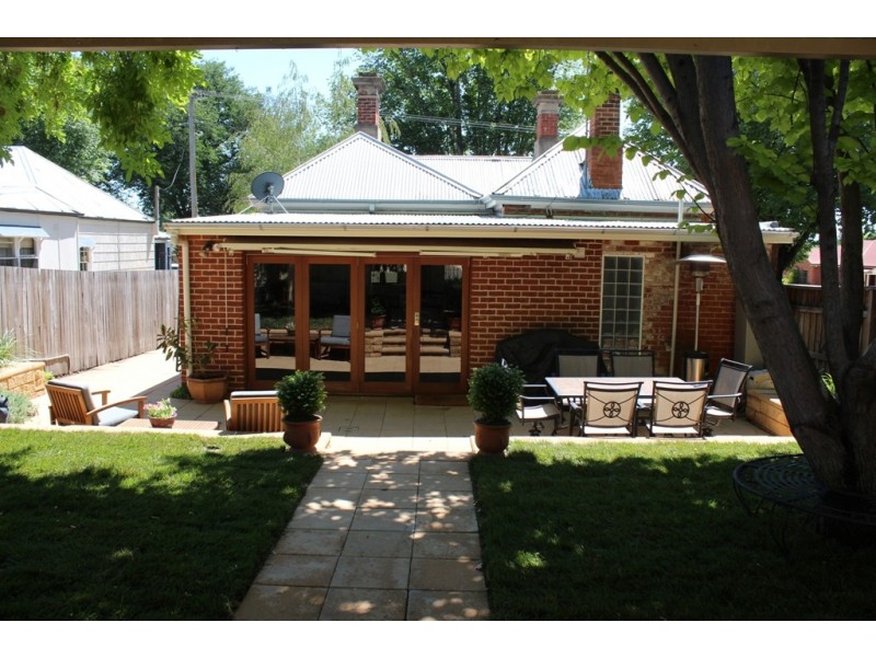 74 Lambert Street, Bathurst NSW 2795