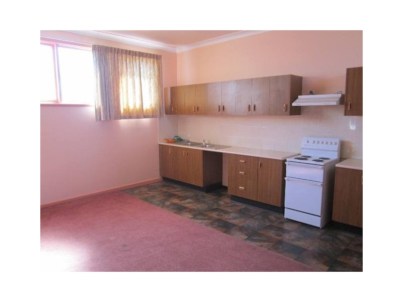 6/95 Rankin  St, Bathurst NSW 2795