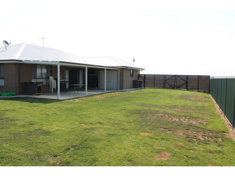 50 Westbourne Avenue, Bathurst NSW 2795