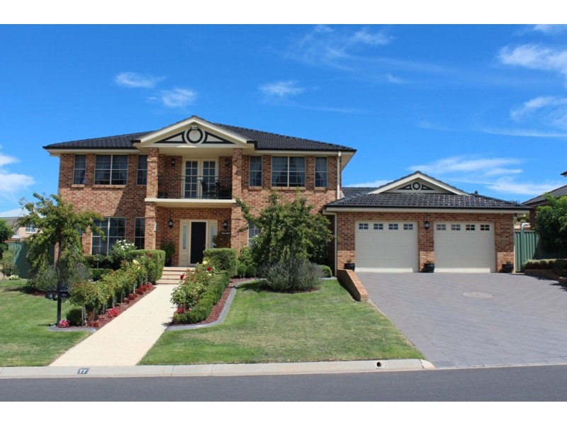 17 Colonial Circuit, Kelso NSW 2795