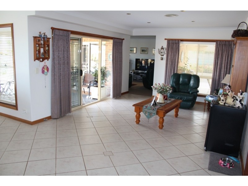 17 Colonial Circuit, Kelso NSW 2795