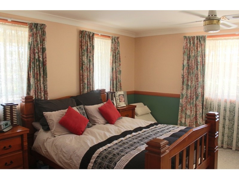 56 Hollyhock Place, Bathurst NSW 2795