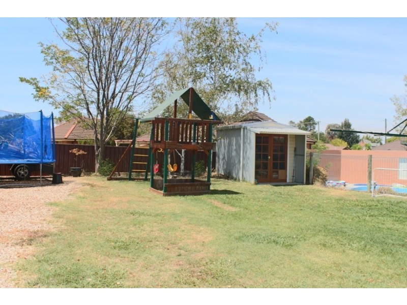 56 Hollyhock Place, Bathurst NSW 2795