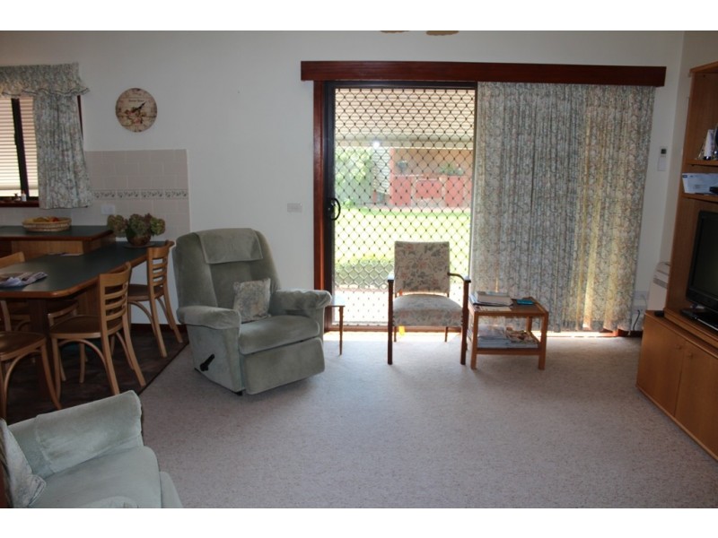 6 Dunrossil Crescent, West Bathurst NSW 2795