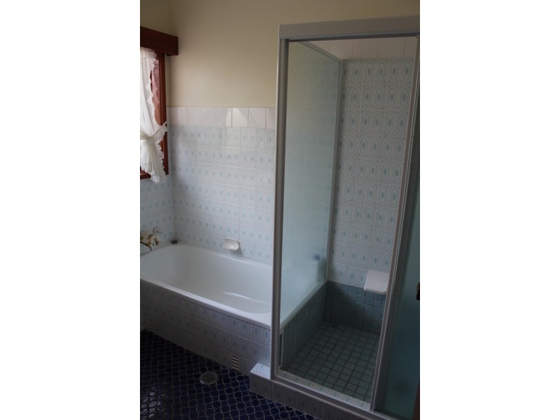 6 Dunrossil Crescent, West Bathurst NSW 2795