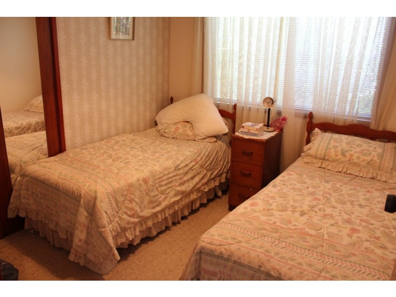 6 Dunrossil Crescent, West Bathurst NSW 2795