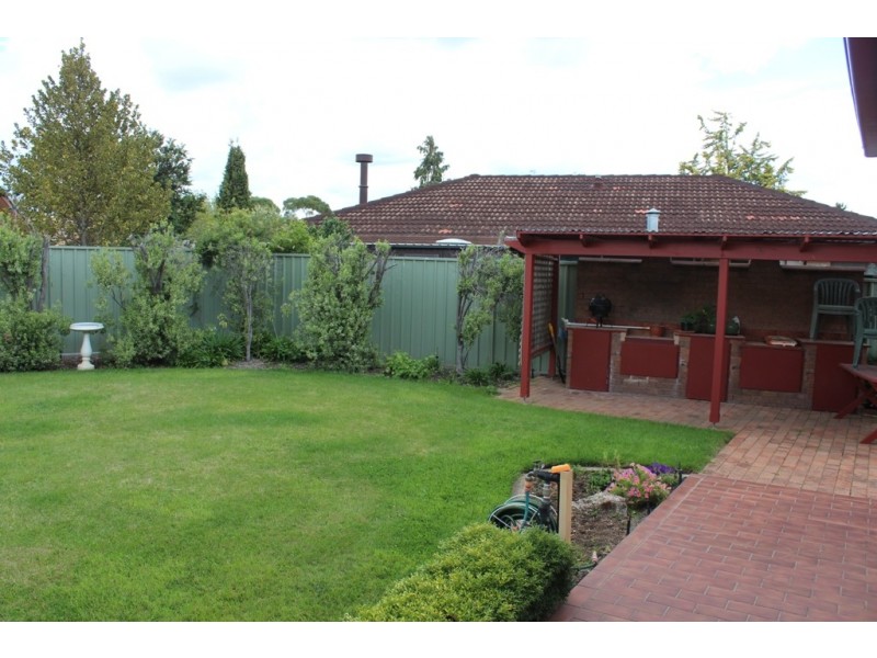 6 Dunrossil Crescent, West Bathurst NSW 2795