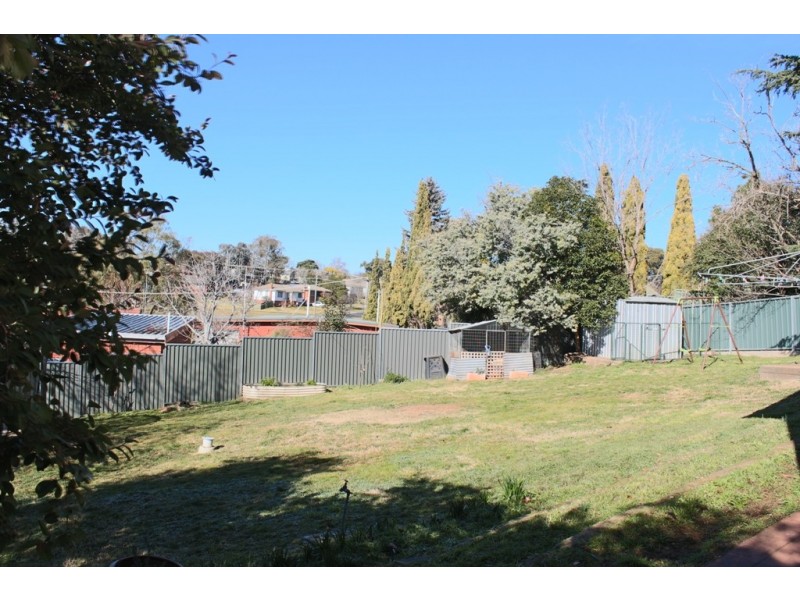 8 McKell Street, West Bathurst NSW 2795