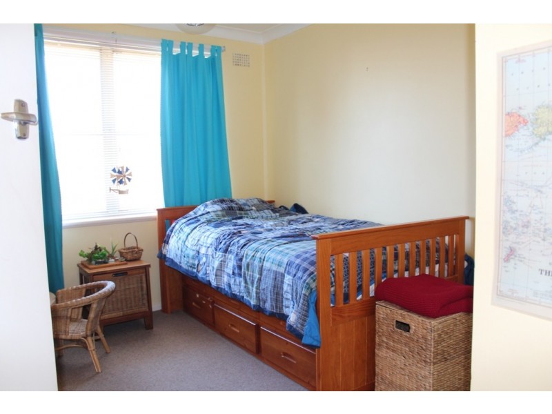 8 McKell Street, West Bathurst NSW 2795
