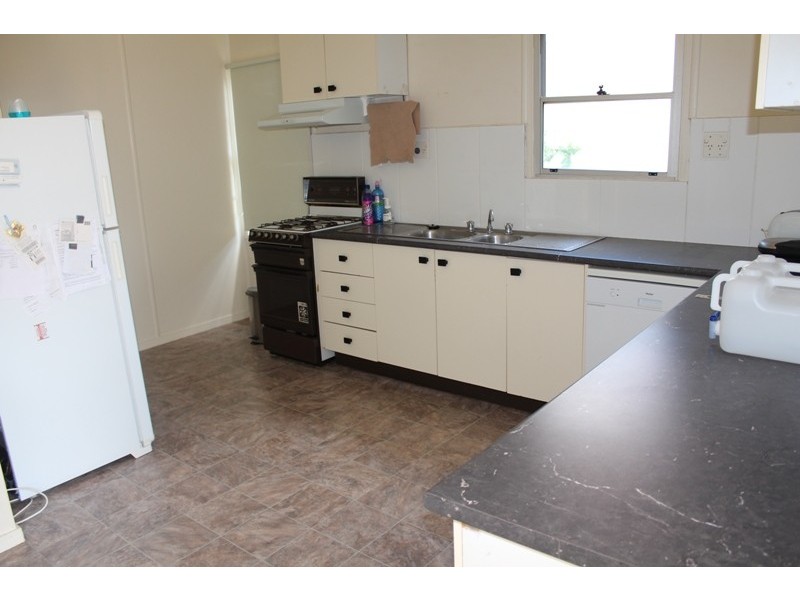 11 Daly Street, Bathurst NSW 2795