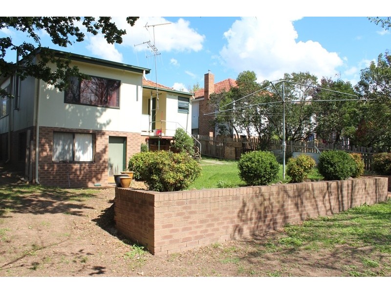 11 Daly Street, Bathurst NSW 2795