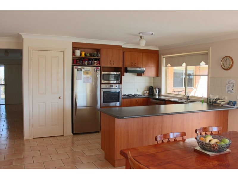 19 Ashworth Drive, Kelso NSW 2795