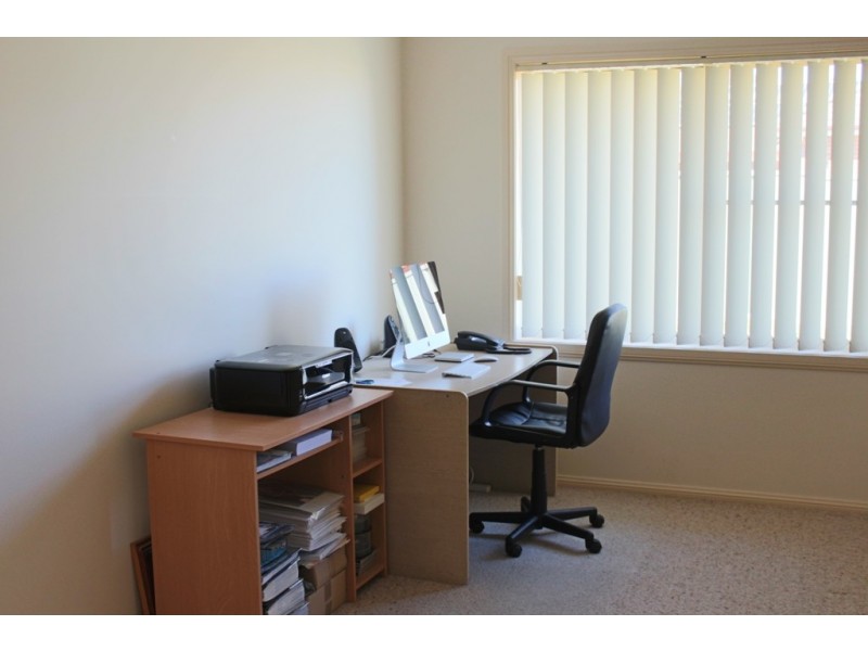 19 Ashworth Drive, Kelso NSW 2795