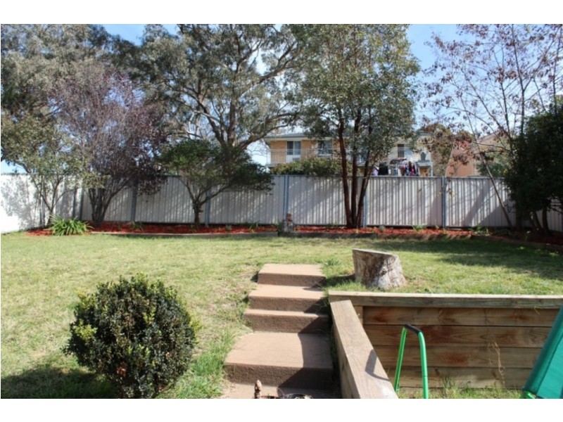 2 Middlemiss Place, West Bathurst NSW 2795