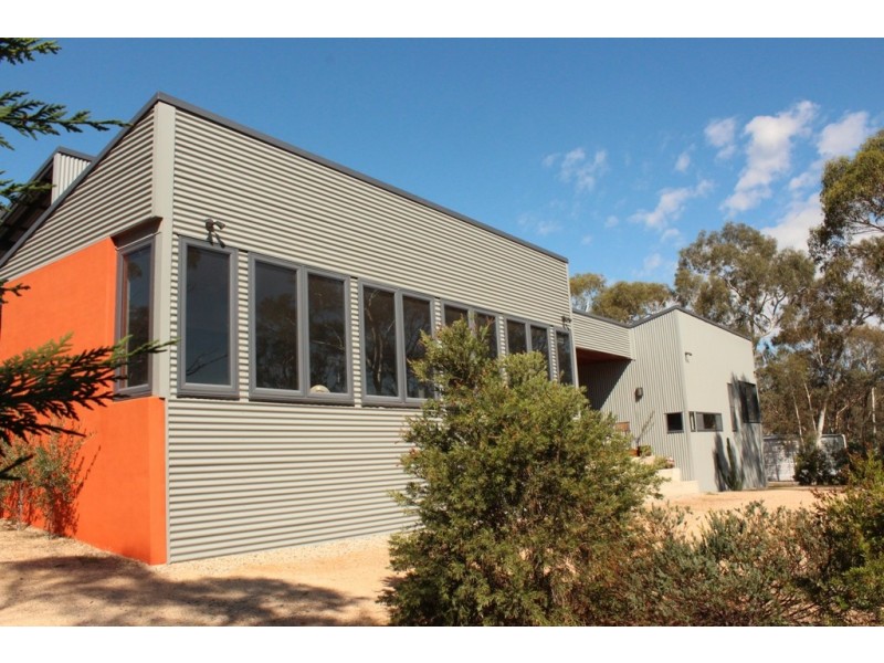 37 Valley View Close, Bathurst NSW 2795