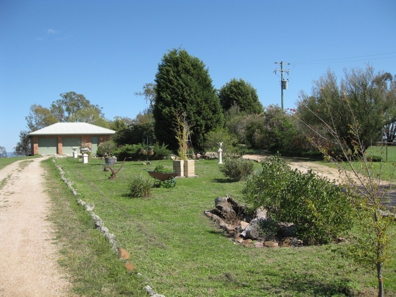 145 Mersing Road, Glanmire NSW 2795