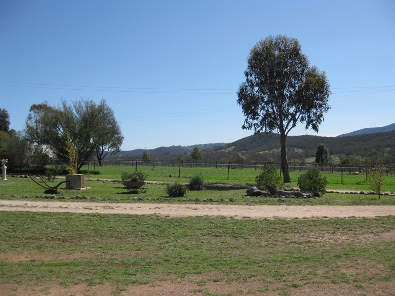 145 Mersing Road, Glanmire NSW 2795