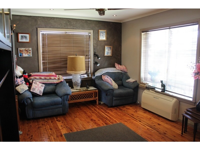 35 Orange Road, Blayney NSW 2799