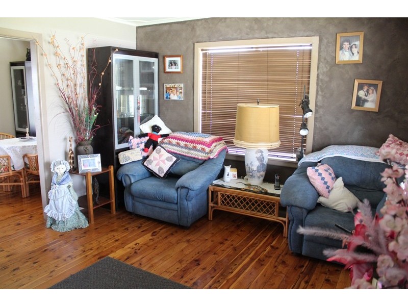 35 Orange Road, Blayney NSW 2799